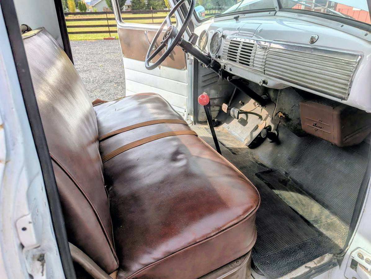 Chevrolet-Silverado-1949-White