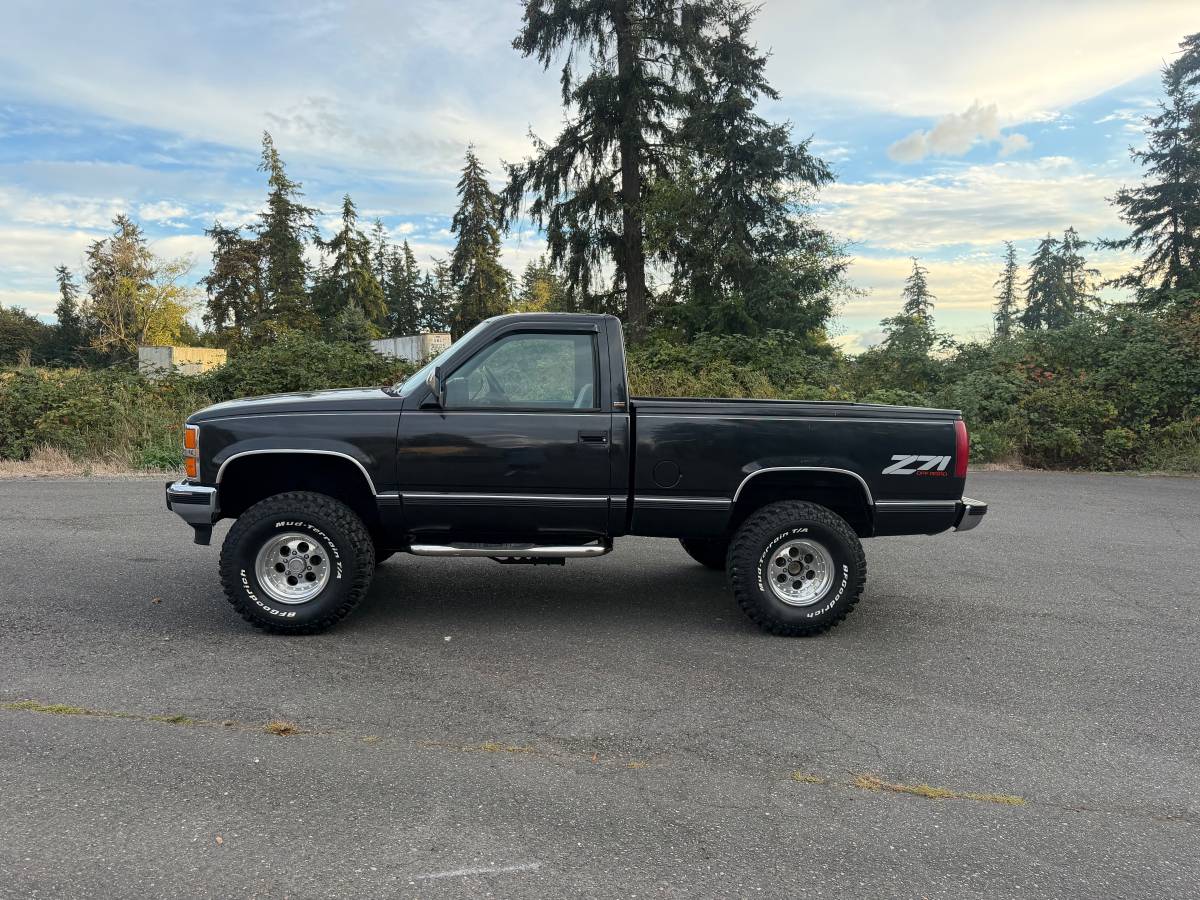 Chevrolet-Silverado-1990