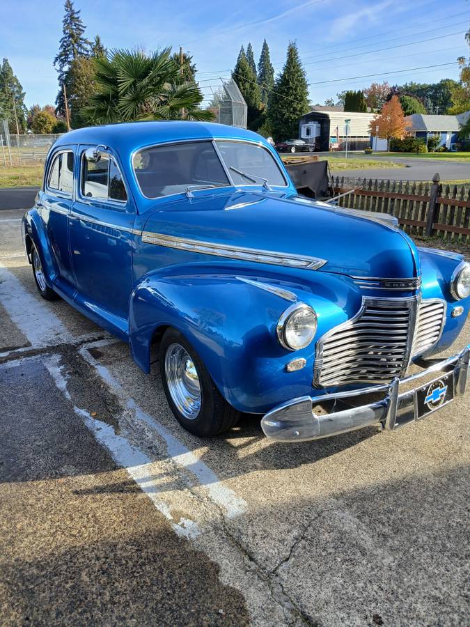 Chevrolet-Special-deluxe-sedan-1941-custom