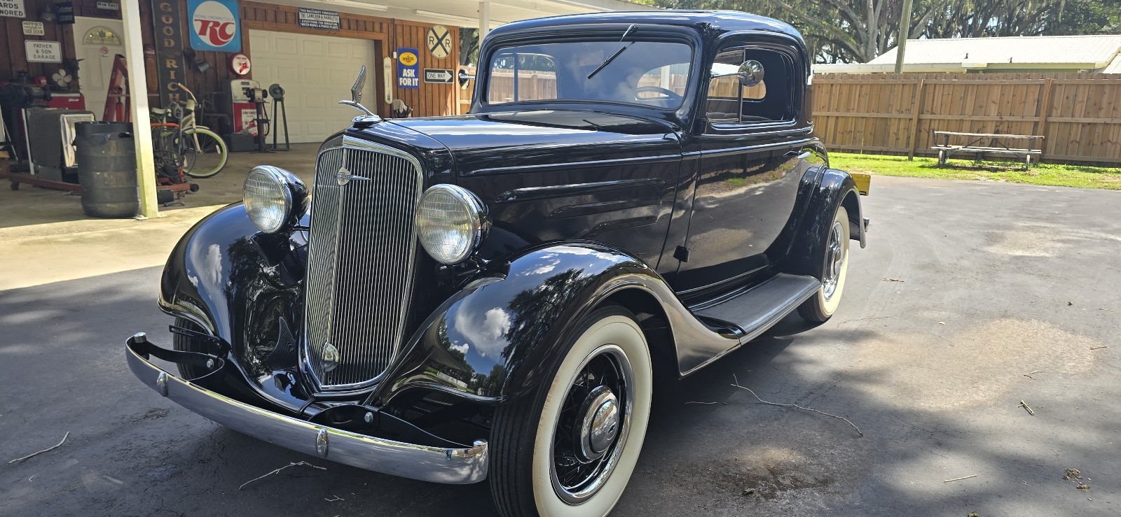 Chevrolet-Standard-1935-Sedan