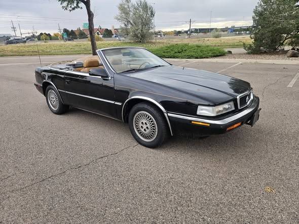 Chrysler-Tc-by-maserati-1990-Black