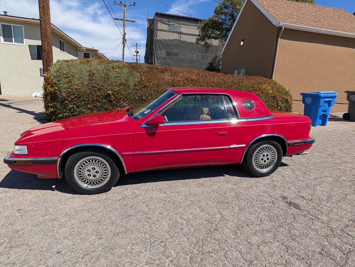 Chrysler-Turbo-convertible-1989-Red