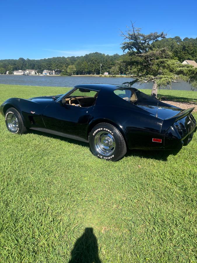 Corvette-coupe-1977-Black