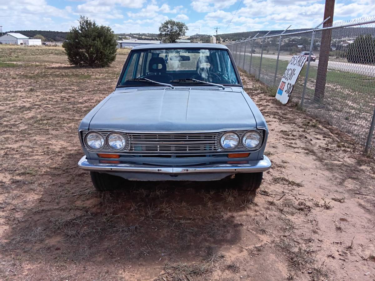 Datsun-1970-Gray