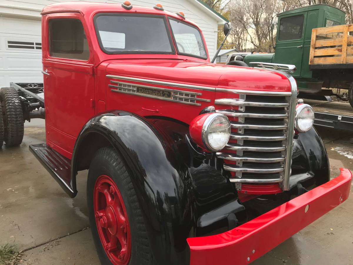 Diamond-t-truck-306h-1948