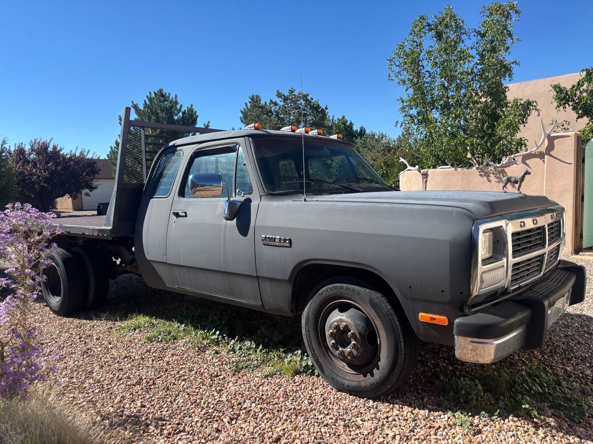 Dodge-350-cummins-1992-Black