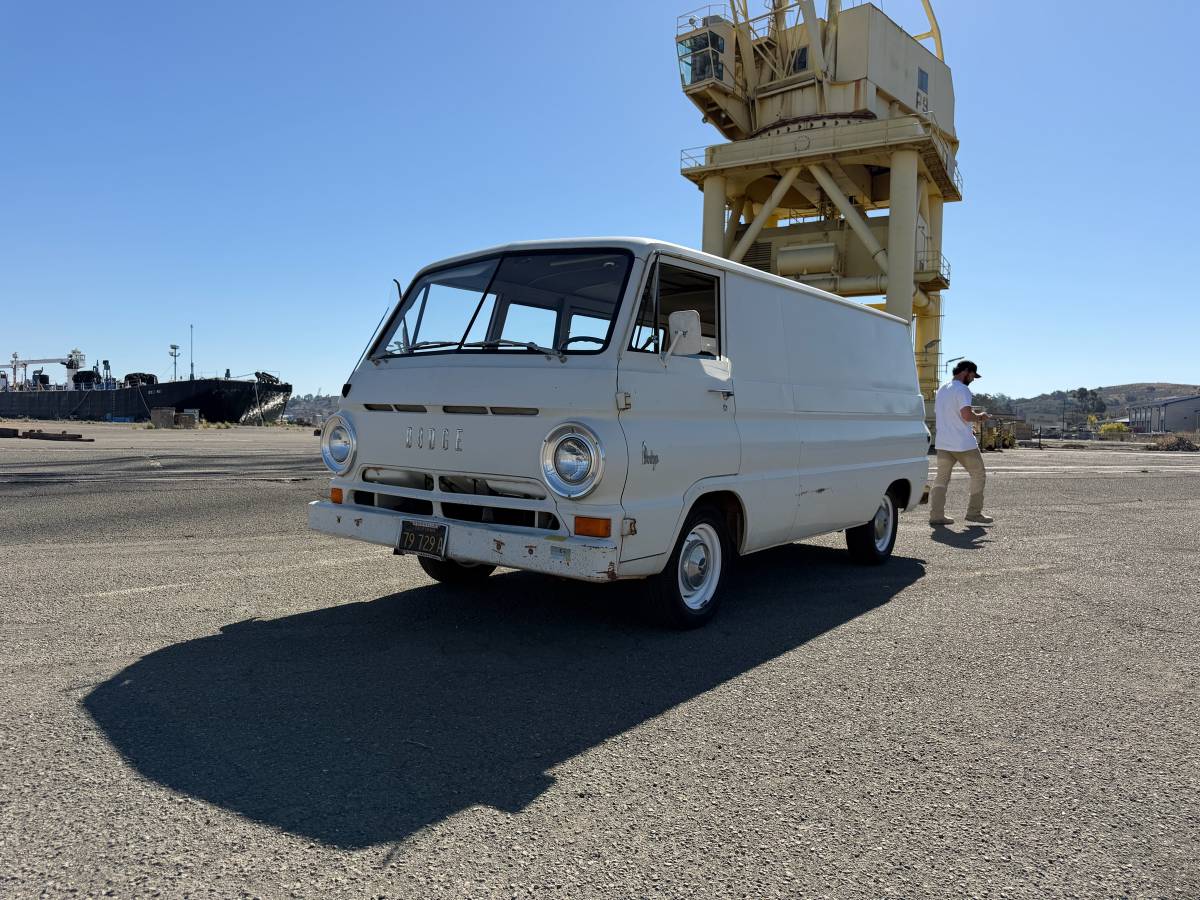 Dodge-A108-van-1968-White