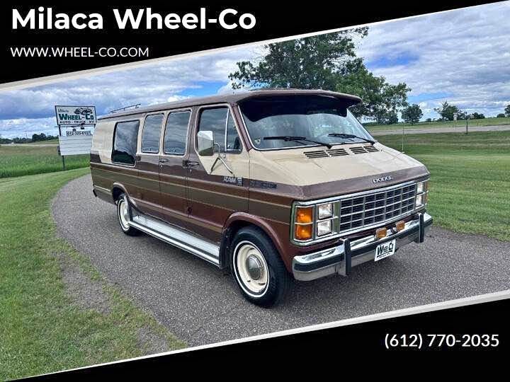 Dodge-B250-1984