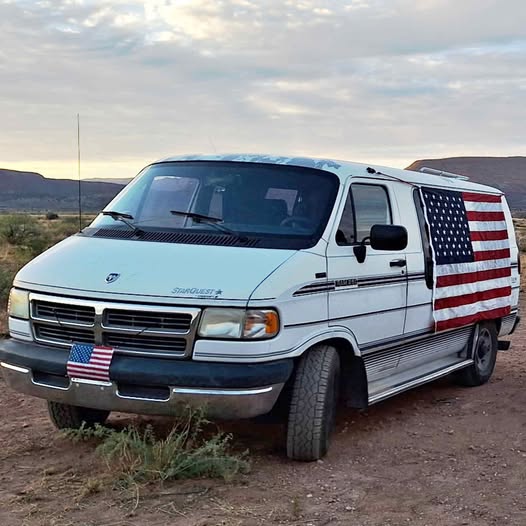 Dodge-B250-1994