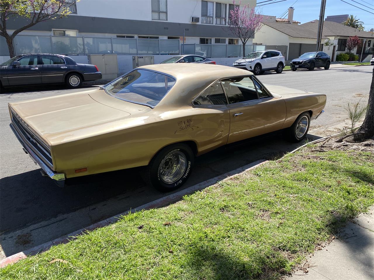 Dodge-Coronet-1969-Autumn-Gold-Brownbeige