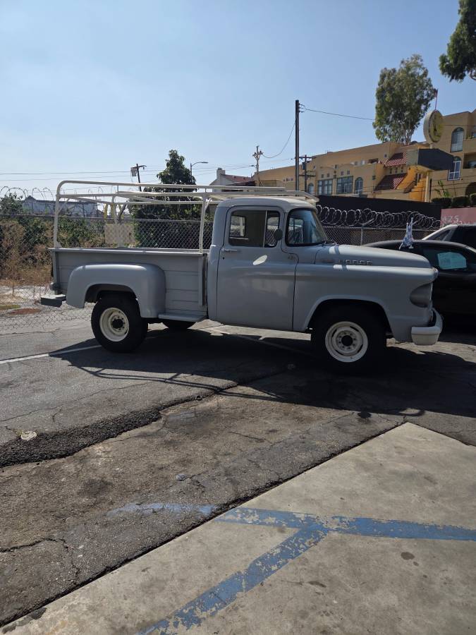 Dodge-D200-1960-Silver