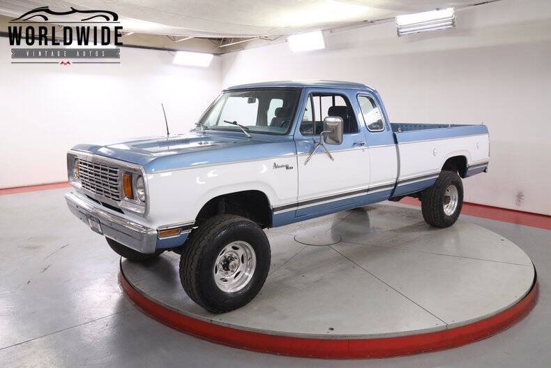Dodge-Power-wagon-1978-Blue-Blue