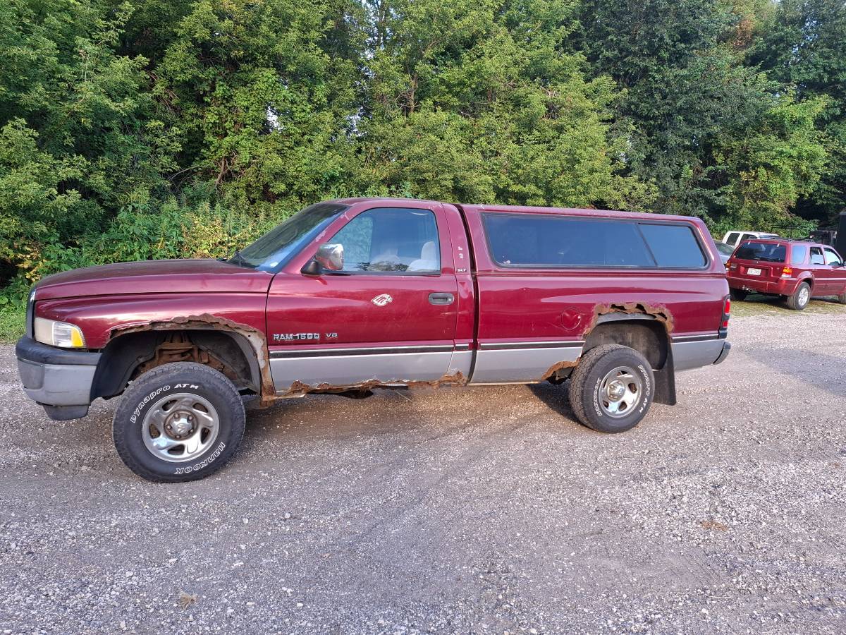 Dodge-Ram-1994-Red