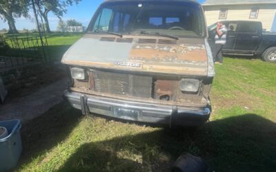 Dodge Ram Van 1990
