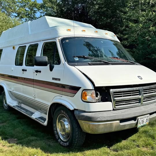 Dodge-Ram-b350-conversion-van-1994
