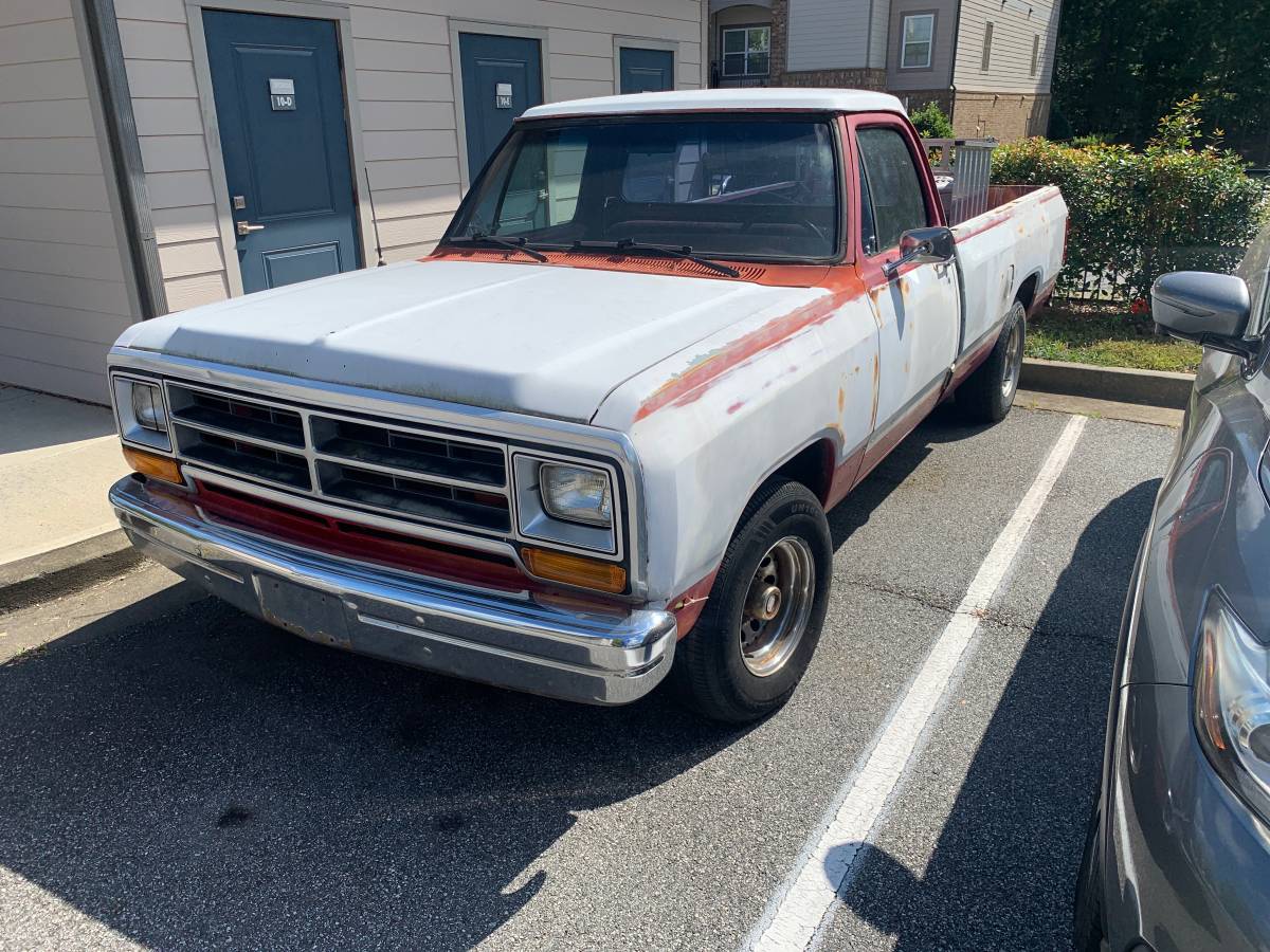 Dodge-Ram-d100-1989