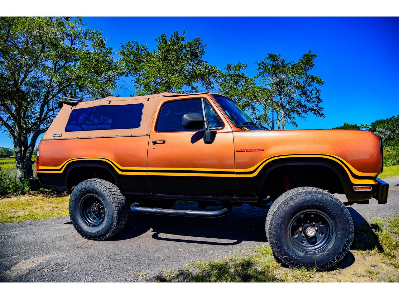 Dodge-Ramcharger-1978-Copper-Tan