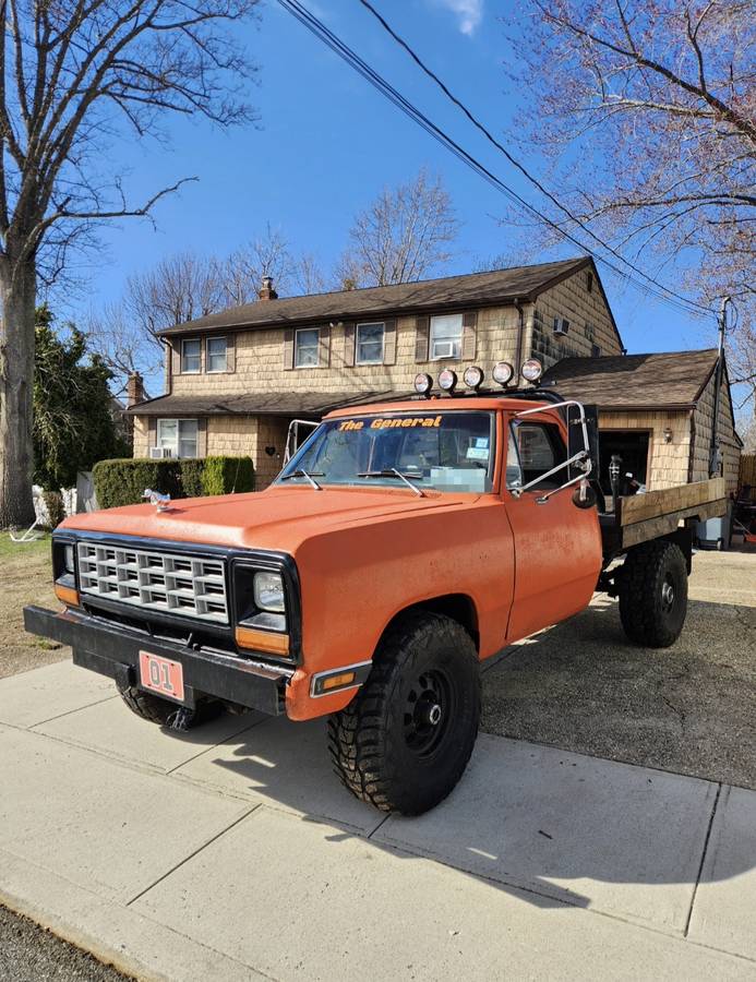 Dodge-W-150-1984-Orange