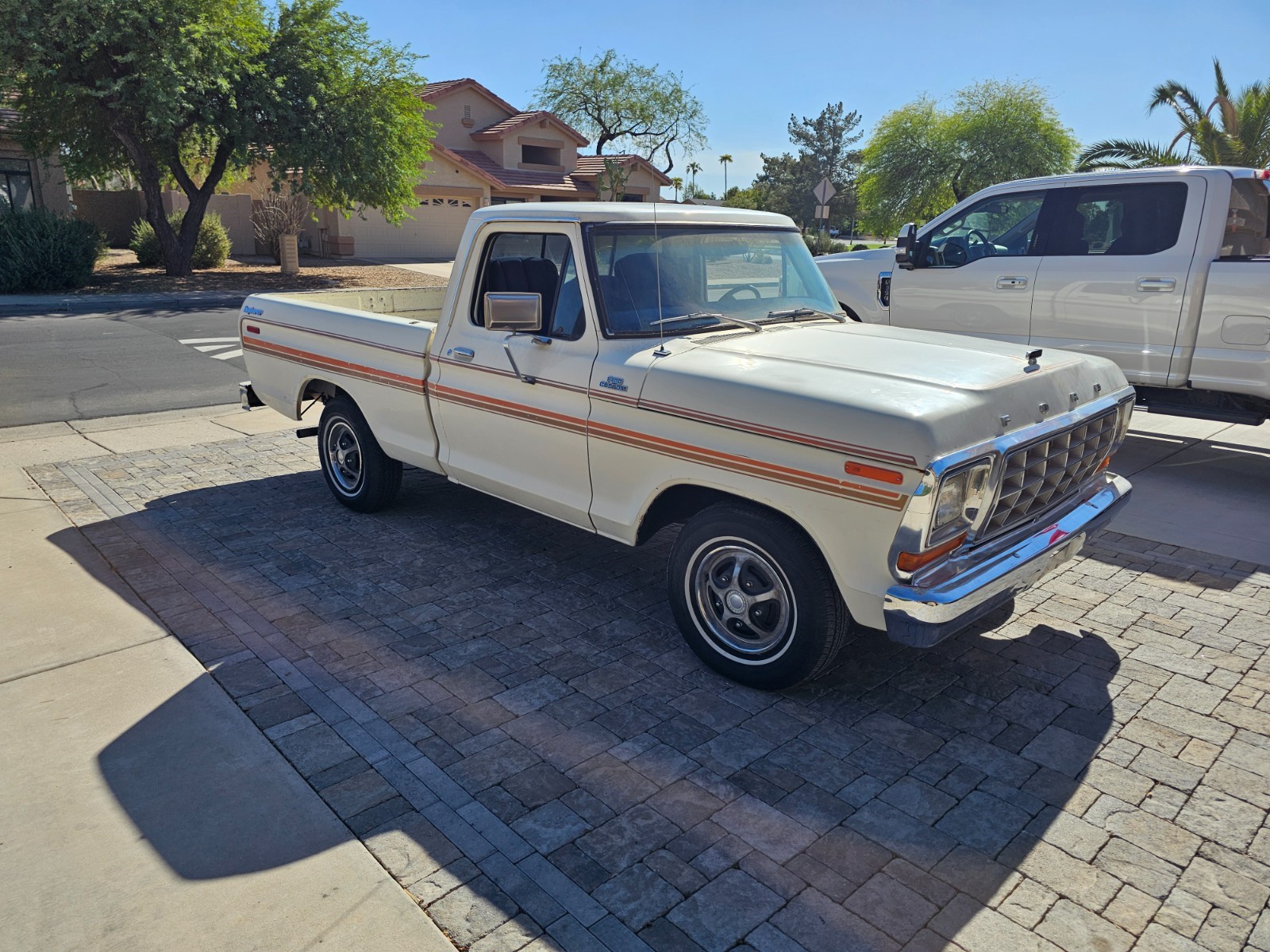 Ford-12-Ton-Pickup-1979-Blue