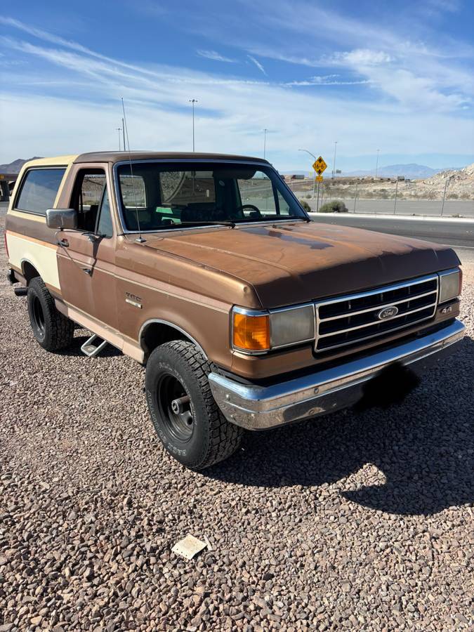 Ford-Bronco-custom-1991-Brown