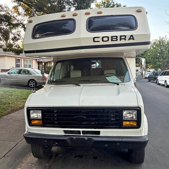 Ford-Cobra-e350-econoline-1986