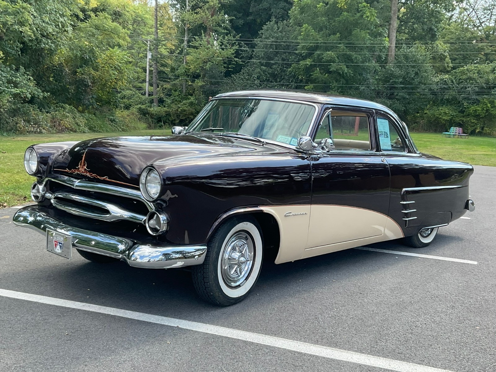 Ford-Custom-Line-1952-Sedan-Tan