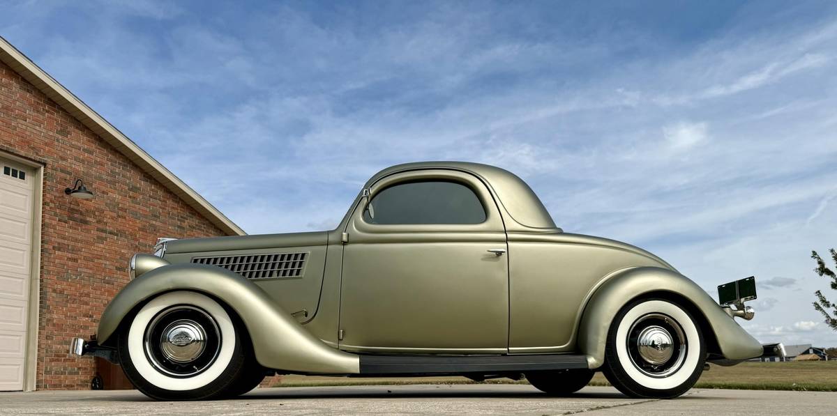 Ford-Deluxe-1935-custom