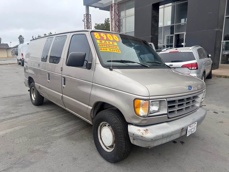 Ford-E-250-1996