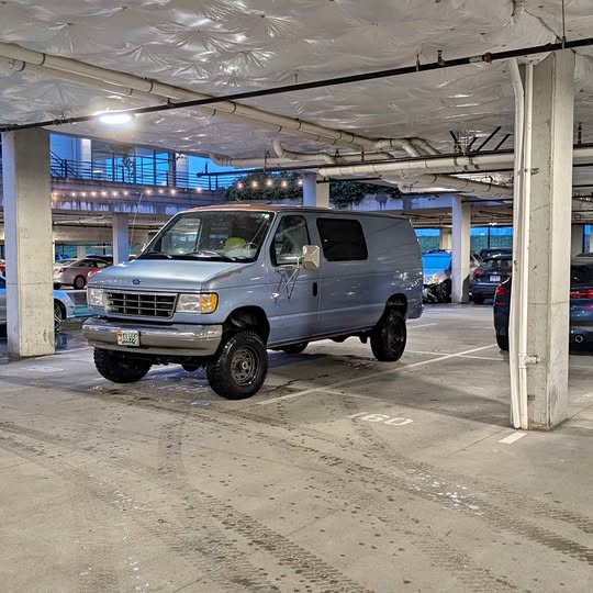 Ford-E-250-1996