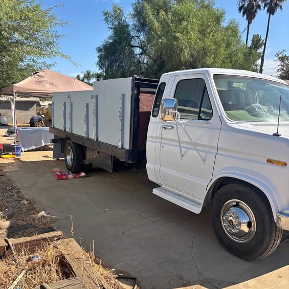 Ford-E-350-1991
