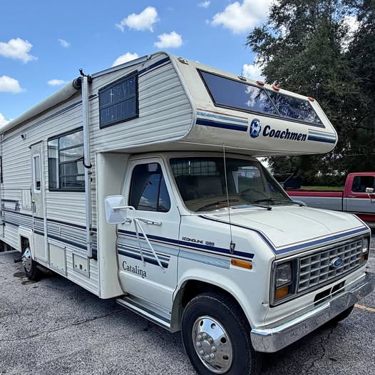 Ford-E-350-1991