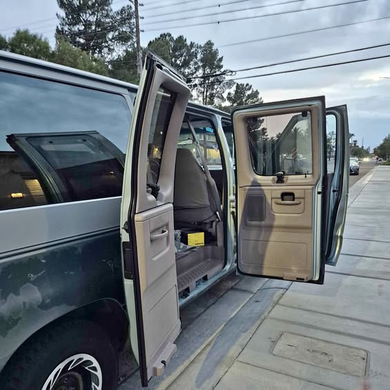 Ford-E-350-1995
