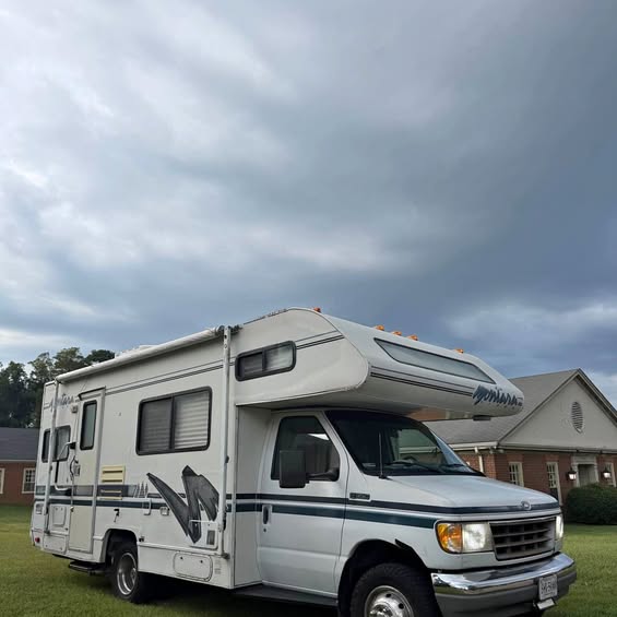 Ford-E-350-1996