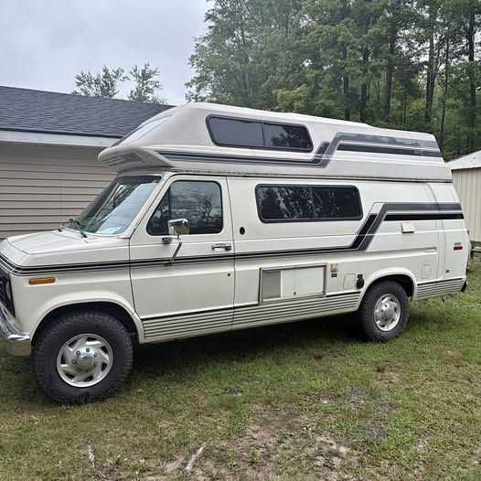 Ford-E250-coachman-campervan-1991