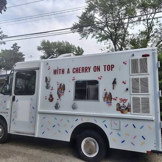 Ford-E350-utilimaster-soft-serve-ice-cream-truck-1996