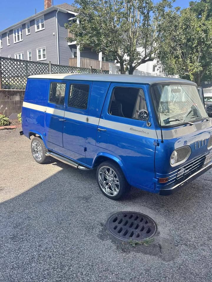Ford-Econoline-1963