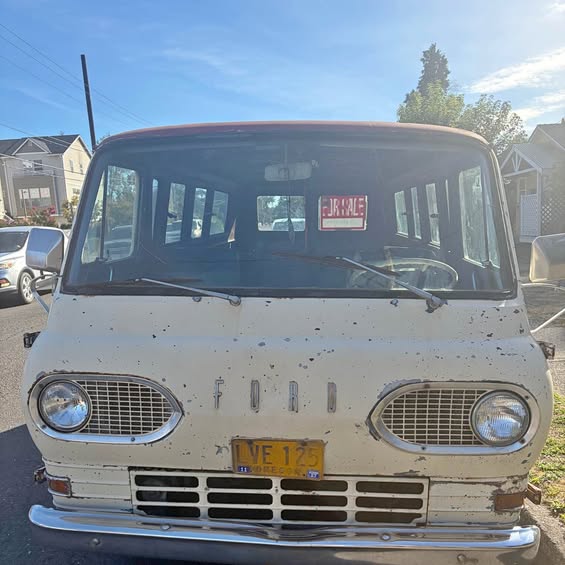 Ford-Econoline-1966