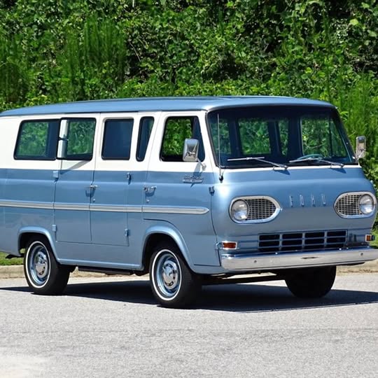 Ford-Econoline-1967