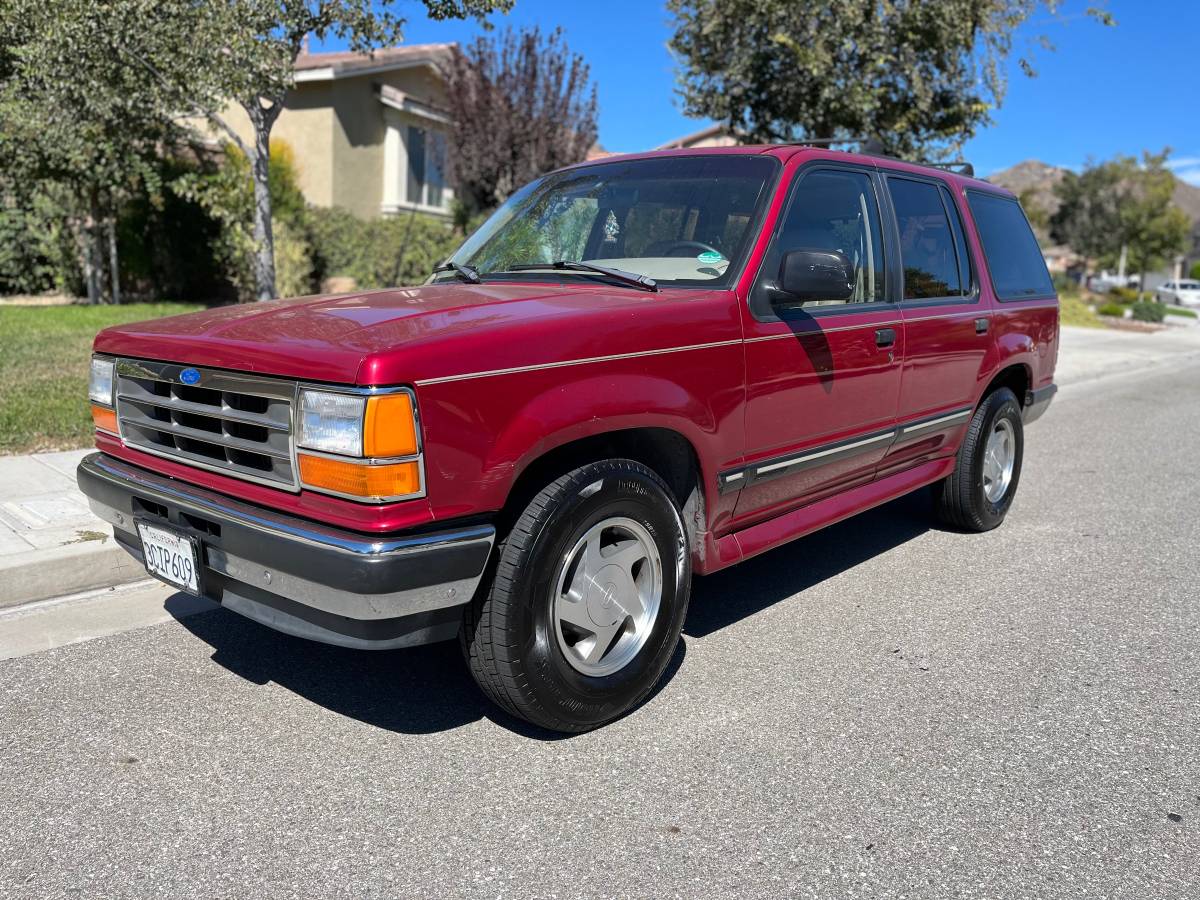 Ford-Explorer-xlt-1993