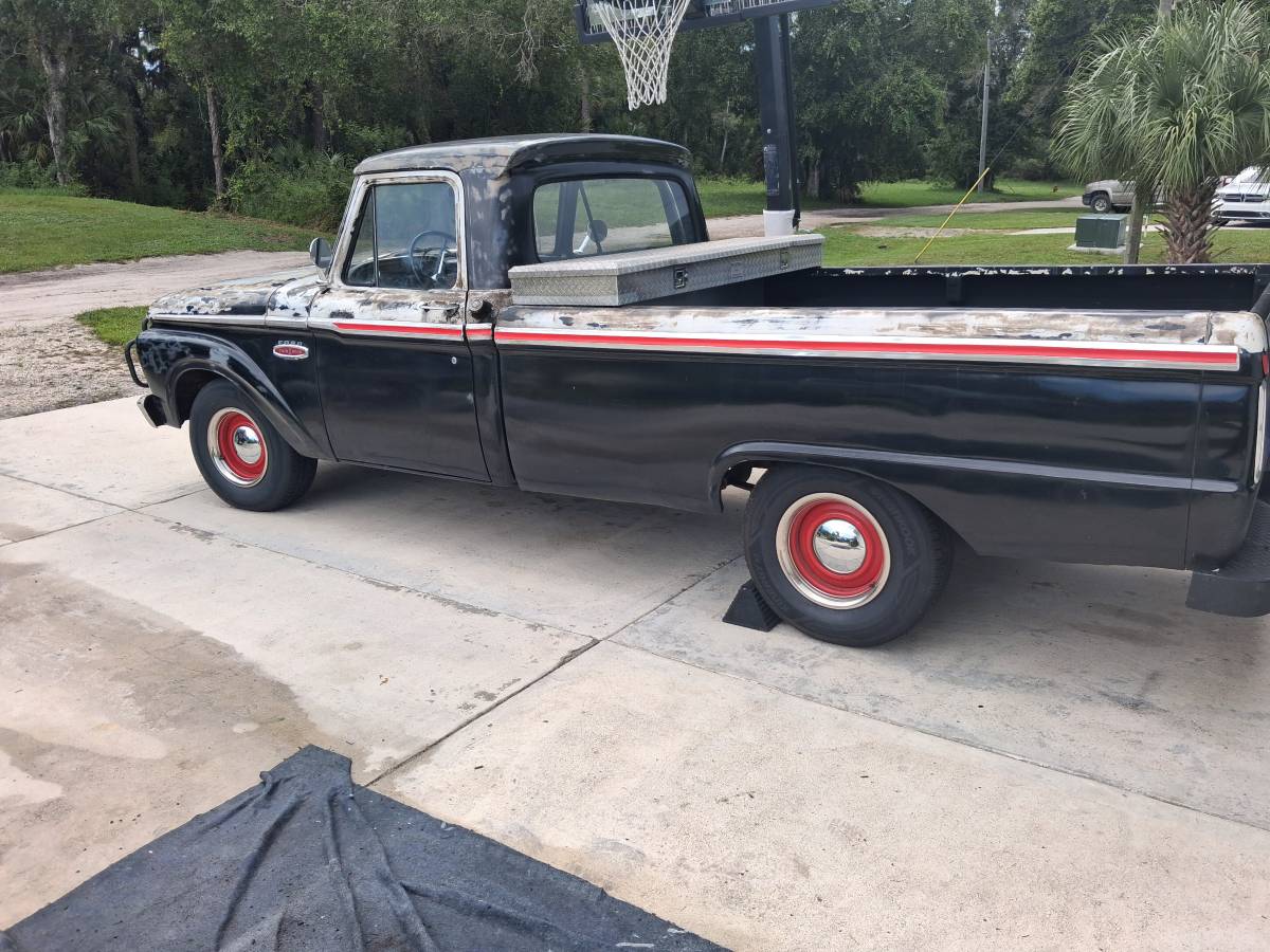 Ford-F-100-1965-Black