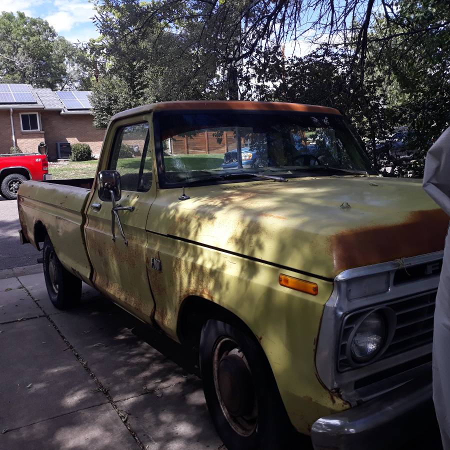 Ford-F-100-1974-Yellow