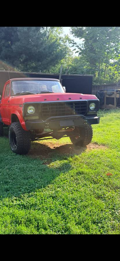 Ford-F-150-1978-Red