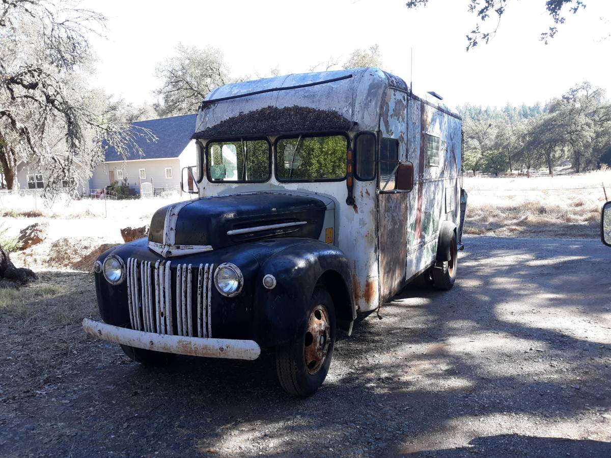 Ford-F-3-1947-custom