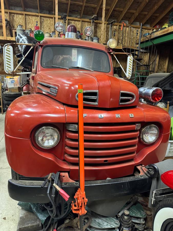 Ford-F-600-1950-Red
