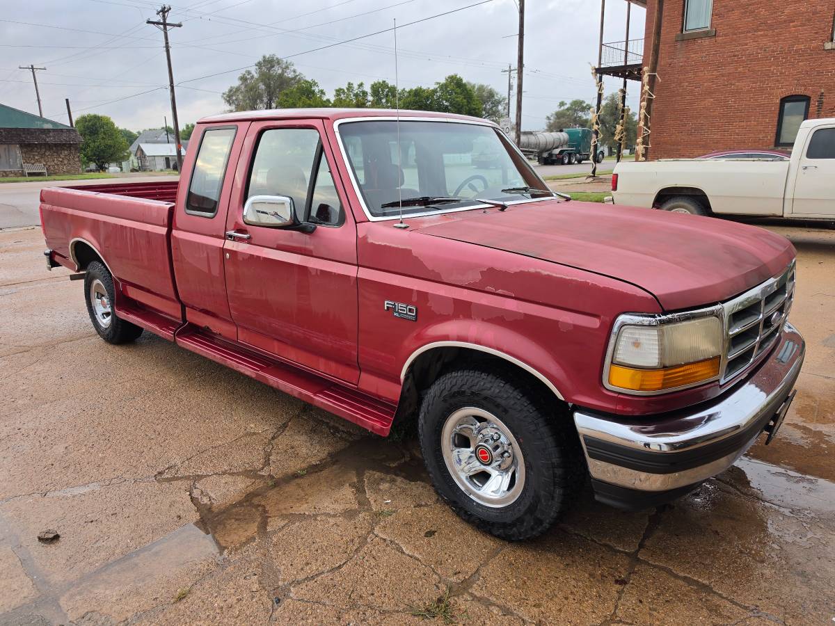 Ford-F150-xlt-extended-cab-1993-Red