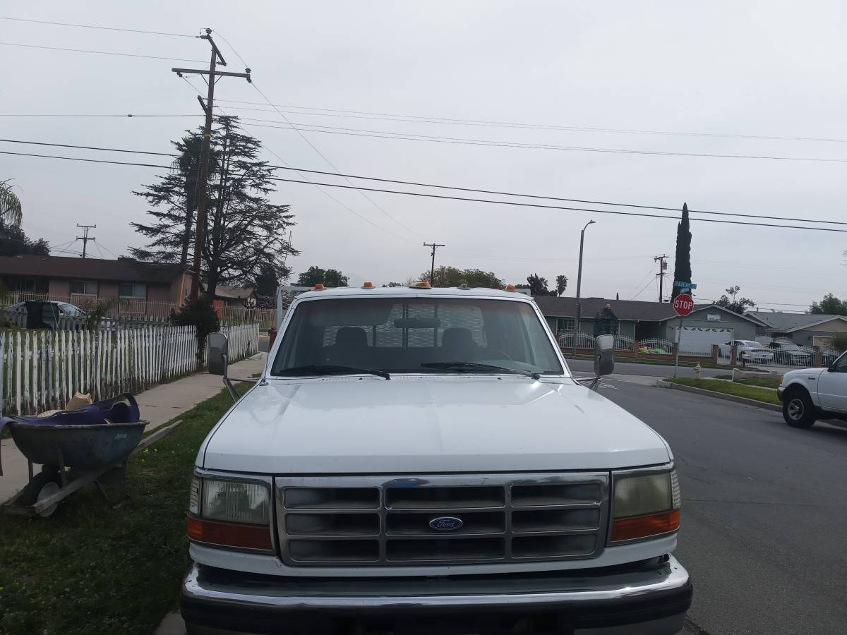 Ford-F350-super-duty-xlt-diesel-1994-White
