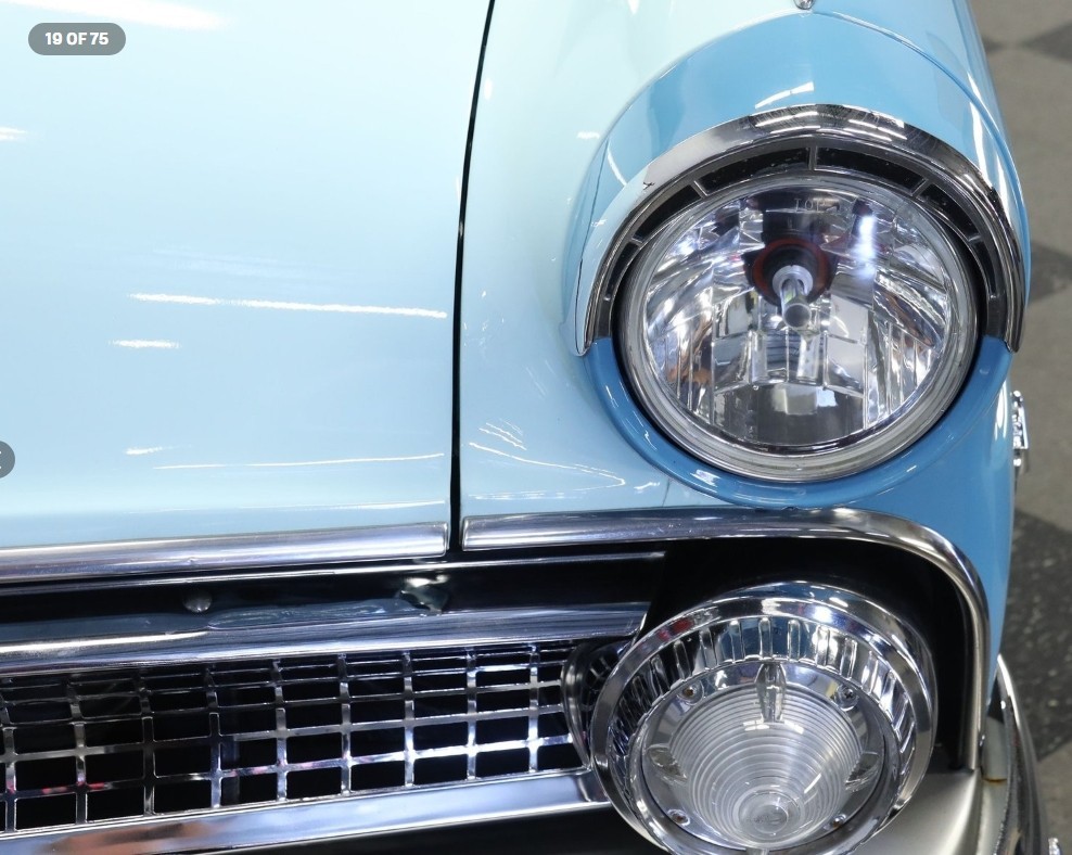 Ford Fairlane 1955