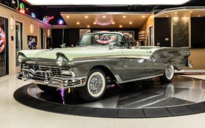 Ford Fairlane 1957