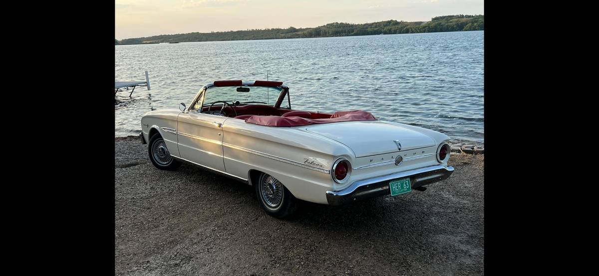 Ford-Falcon-sprint-convertible-1963-White