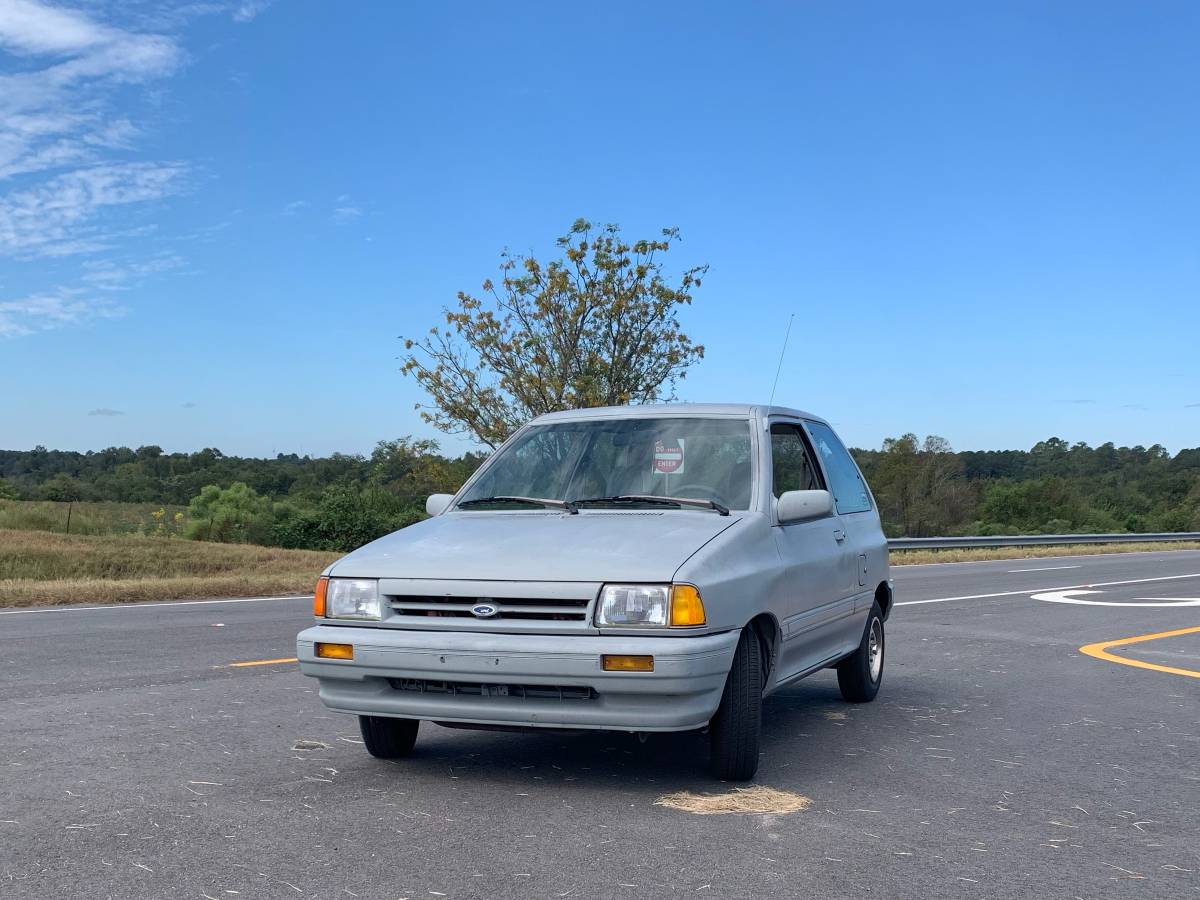 Ford-Festiva-1989-custom